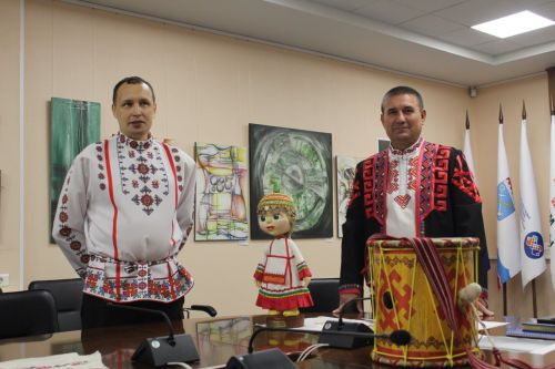 Санкт-Петербургра Сурхури паллă тунă