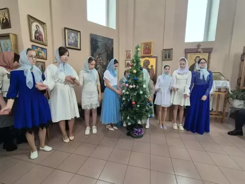 Николай Угаслов Хулаҫырми вӑтам шкул ачисене кӑҫал та Раштавпа саламларӗ