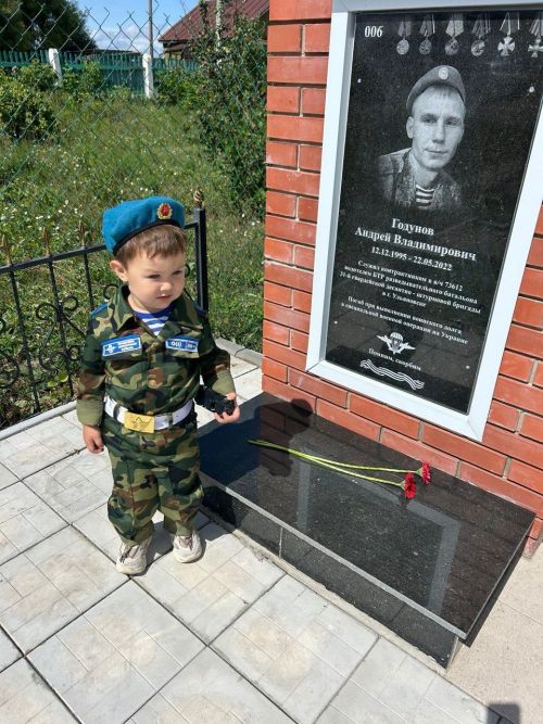 «Юратнă аттепе» фотоконкурс пуçланни çинчен пӗлтеретпӗр!