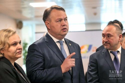 Альмир Абашев ачасене тӳлевлӗ медицина пулăшăвне парасси ӗç йӗркинчен çухалмалла тесе çирӗплетрӗ