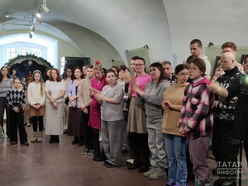 Благовещени соборӗн музейӗнче сăнӳкерчӗксен куравӗ уçăлнă