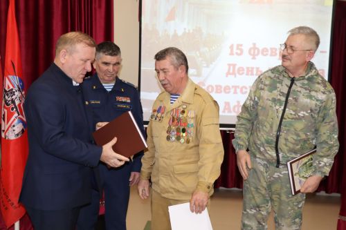 «Вăхăт пире суйларӗ»