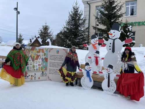 Аксури «Снеговик-фест»: пӗрле чух хӗллехи сивӗ кун та ăшăрах