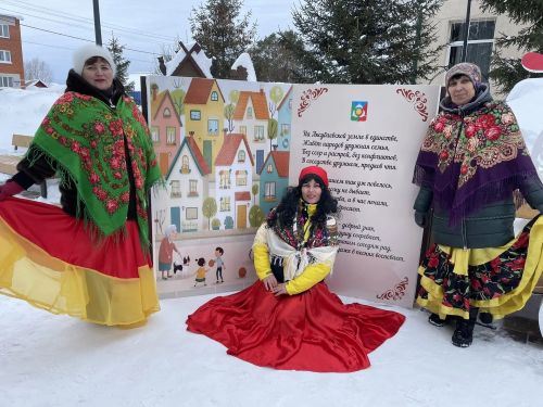 Аксури «Снеговик-фест»: пӗрле чух хӗллехи сивӗ кун та ăшăрах
