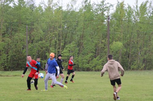Аксу районӗнче физкультурăпа спортра ӗçлекен çамрăк специалистсене хушма укçа тӳлесе хавхалантарасшăн
