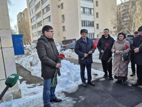 Шамиль Садыков: «Звезд много, солнце одно»