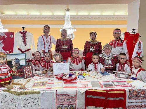 Ленинград облаçӗнче иртнӗ «Этновесна» фестивале чăвашсем те хутшăннă