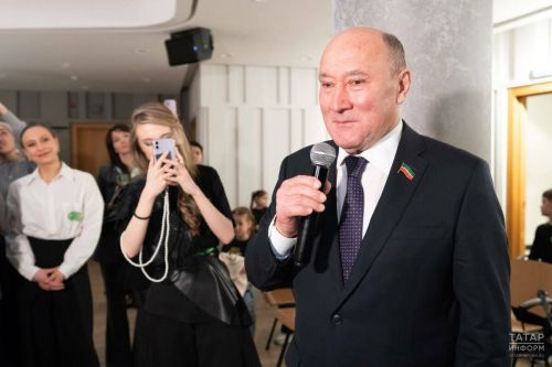 Раççей парламентаризмӗн кунӗ