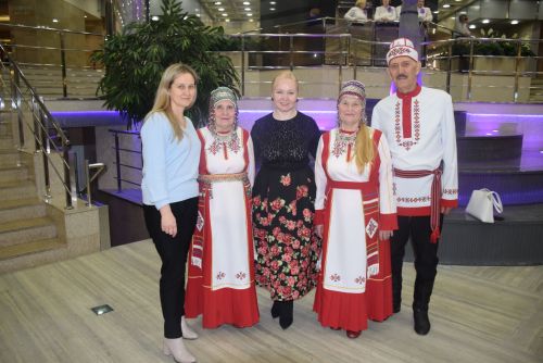 «БАЛКЫШ» ФЕСТИВАЛӖН ГАЛА-КОНЦЕРТНЕ «ХӖЛХЕМ» ЧĂВАШ ХАЛĂХ ФОЛЬКЛОР АНСАМБЛӖ ХУТШĂНЧӖ