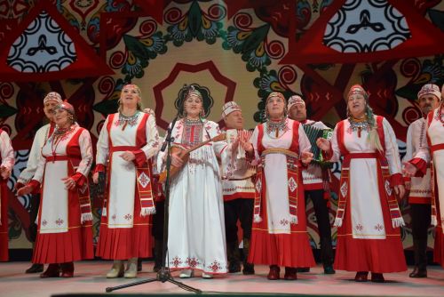 «БАЛКЫШ» ФЕСТИВАЛӖН ГАЛА-КОНЦЕРТНЕ «ХӖЛХЕМ» ЧĂВАШ ХАЛĂХ ФОЛЬКЛОР АНСАМБЛӖ ХУТШĂНЧӖ