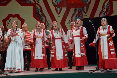«БАЛКЫШ» ФЕСТИВАЛӖН ГАЛА-КОНЦЕРТНЕ «ХӖЛХЕМ» ЧĂВАШ ХАЛĂХ ФОЛЬКЛОР АНСАМБЛӖ ХУТШĂНЧӖ