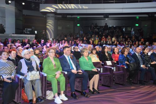 «БАЛКЫШ» ФЕСТИВАЛӖН ГАЛА-КОНЦЕРТНЕ «ХӖЛХЕМ» ЧĂВАШ ХАЛĂХ ФОЛЬКЛОР АНСАМБЛӖ ХУТШĂНЧӖ