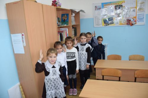 Ку уйăхра шкулсенче космонавтикăна халалланă юрă-кӗвӗ янăрӗ