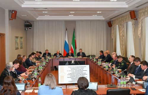 Патшалăх Канашӗн ларăвӗнче Тутарстан агропромышленность сферинче хăй вырăнне упраса хăварса ертӳçӗ регион пулнине палăртрӗç