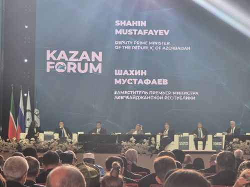 Марат Хуснуллин: «Раҫҫейре пирӗн вӑйлӑ команда ӗҫлет»