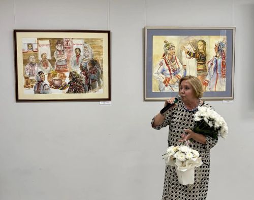 «Родные мотивы»: в Казани открылась выставка Юрия и Татьяны Бердниковых