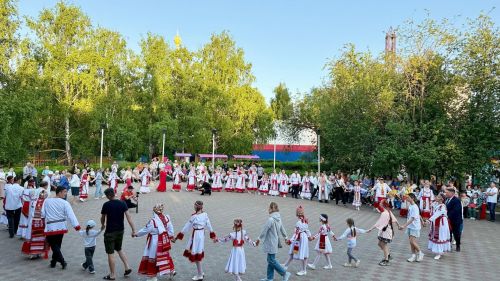 Çырчаллисем Уяв пуçларӗç