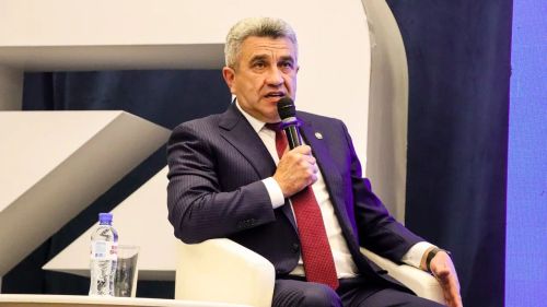 Поздравление министра образования и науки РТ Ильсура Хадиуллина выпускникам 2026 года