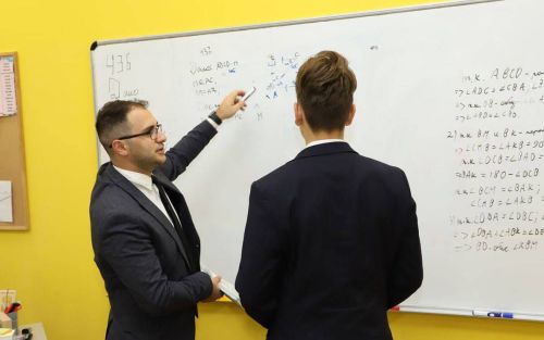 Тутарстанра «Земский учитель» программăпа хушма конкурс тапхăрӗ пуçланнă