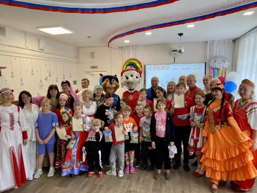 Ульяновскри çар ветеранӗсем ачасем патӗнче хăнара пулчӗç