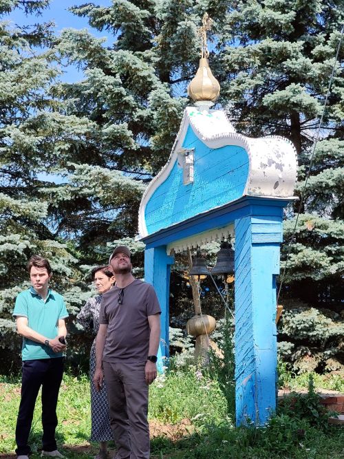 200 çул Пантелеймон патне çӳреççӗ