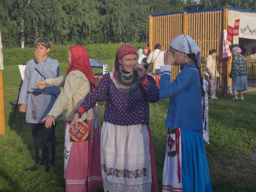 «Древо жизни» – авалхипе паянхине, несӗлсене çыхăнтаракан хаклă еткер
