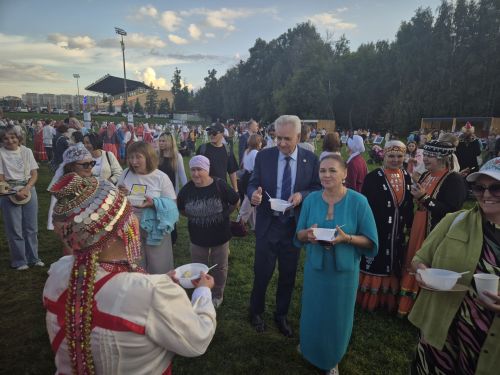 «Древо жизни» – авалхипе паянхине, несӗлсене çыхăнтаракан хаклă еткер