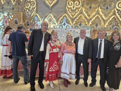 «Эхо веков в истории семьи – Тарихта без эзлебез»  республика конкурсӗн финалӗнче икӗ чăваш çемйи