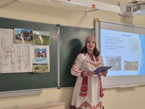 Раççей халăхӗсен тăван чӗлхисемпе шкул ачисен вулавӗ