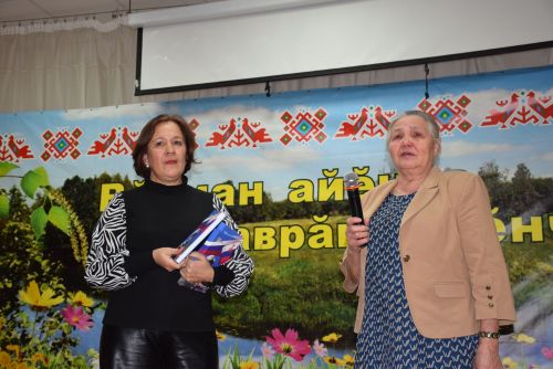 «Ангел малта, эпир ун хыççăн» кӗнеке хăтлавӗ Аксу районӗнчи Саврăшпуç ялӗнче