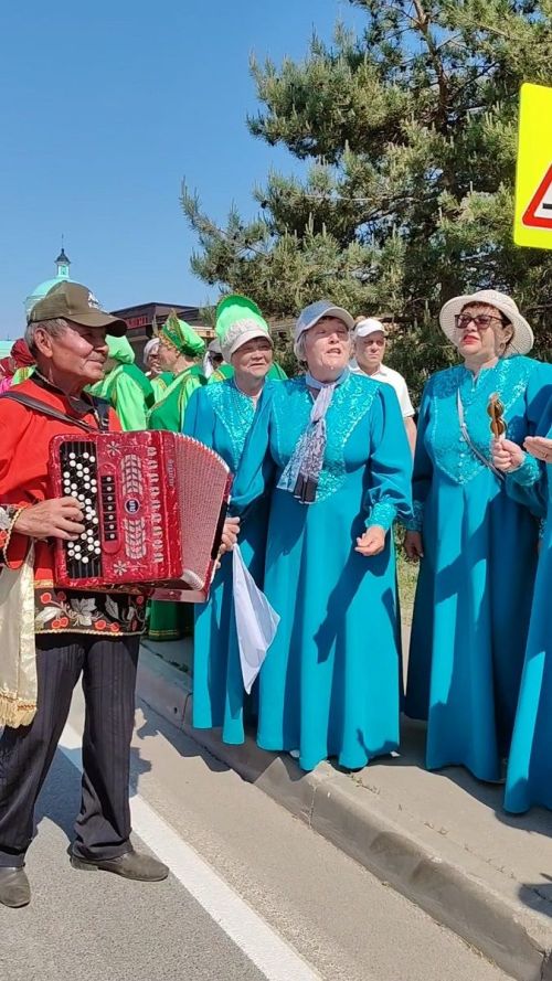 «Каравонра» хӗвелӗ хӗрӳ, çыннисем вӗри, хуçисем ăшă