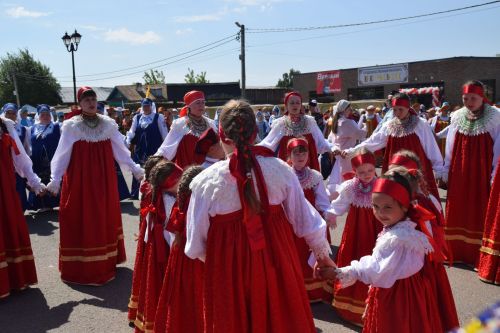 «Каравонра» хӗвелӗ хӗрӳ, çыннисем вӗри, хуçисем ăшă