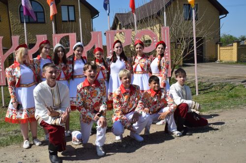«Каравонра» хӗвелӗ хӗрӳ, çыннисем вӗри, хуçисем ăшă