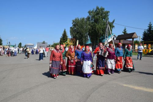 «Каравонра» хӗвелӗ хӗрӳ, çыннисем вӗри, хуçисем ăшă