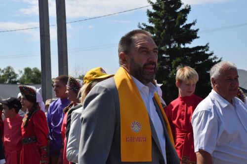 «Каравонра» хӗвелӗ хӗрӳ, çыннисем вӗри, хуçисем ăшă