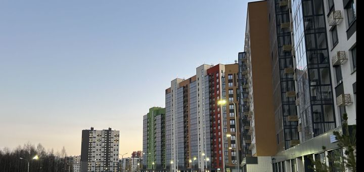 В 2025 году Госжилфонд передал детям-сиротам 450 квартир