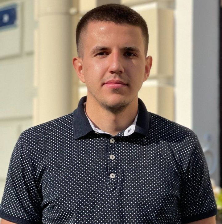 Николай Гаврилов Санкт-Петербургри Çамрăксен канашӗнче