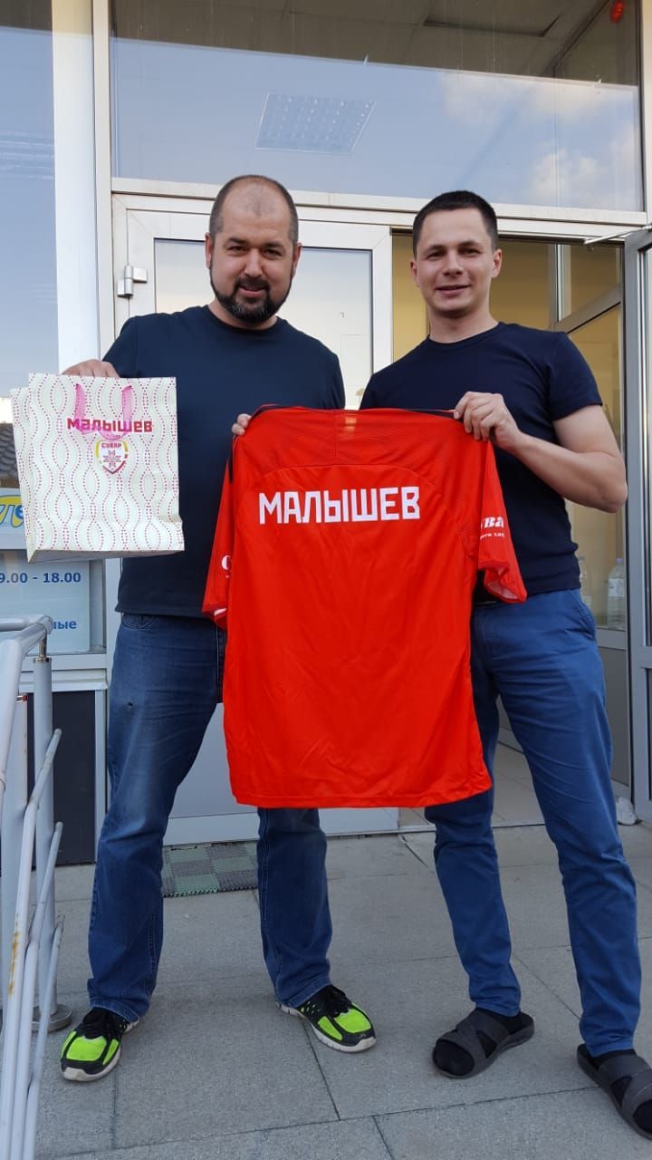 "Сувар" хаҫатӑн экс-редакторне футбол командине йыхравланӑ