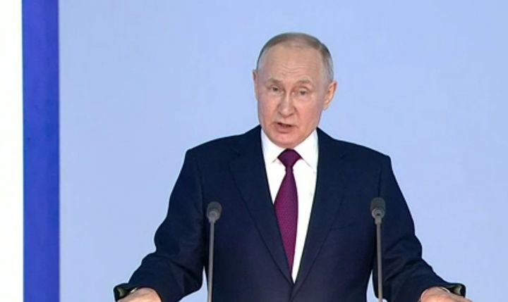 Раççей Федерацийӗн Президенчӗ Владимир Путин: «Эпир хамăрăн ачасене Анăç витӗмӗнчен хӳтӗлеме тивӗç, хӳтӗлӗпӗр те»