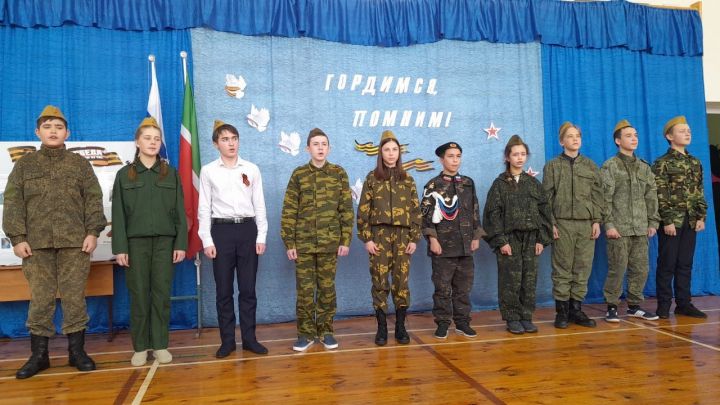 Асăну каçне ветерансемпе ачасен ашшӗсене чӗнтӗмӗр