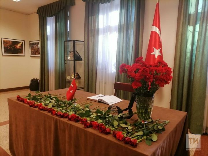 Турцире тата Сирире çӗр чӗтренӗ хыççăн питӗ нумай çын хур тӳснӗ
