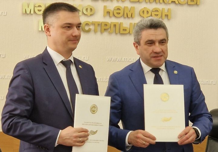 Министрсем пӗрле ӗçлесшӗн