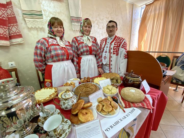 Хусанти Туслăх Çуртӗнче Çӗнӗ Шуçăм районӗ хăйӗн культурине кăтартрӗ
