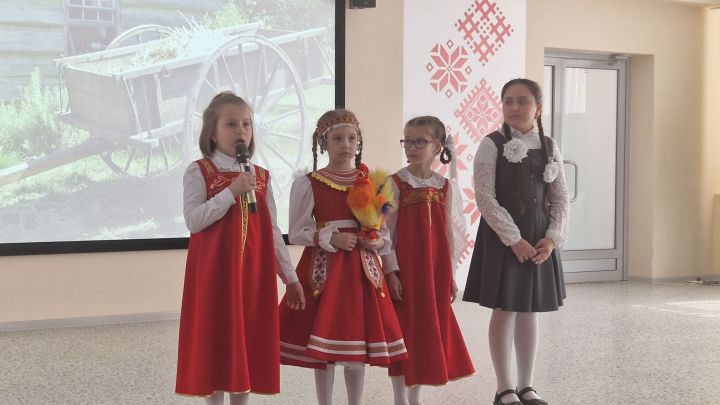 Анат Камăри 34№ чăваш гимназийӗ ирттерекен «Яковлев вулавӗсем» наукăпа практика конференцийӗн авторитечӗ пысăк пулнăран унта хутшăнас текенсем йышлă