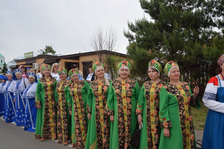 «КАРАВОНА» 180КОЛЛЕКТИВ ХУТШĂНЧӖ