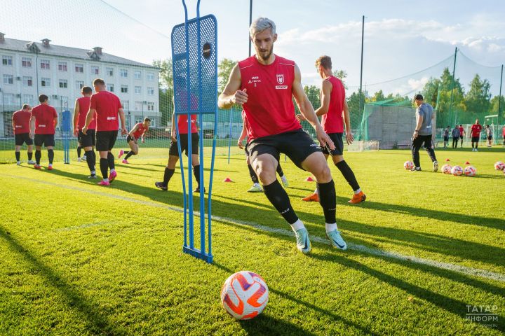 Футболпа Раççей чемпионачӗ Хусанта «типӗлле» иртет