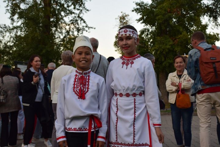 Ăста ташăç вĕренÿре те ĕлкĕрет