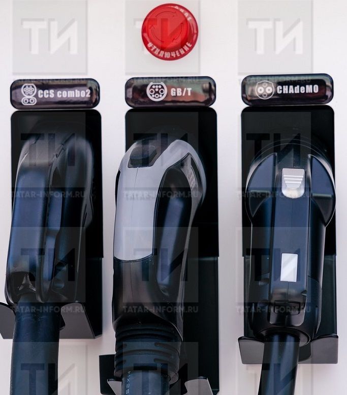 Такси, каршеринг электромобильсене кӗтеççӗ