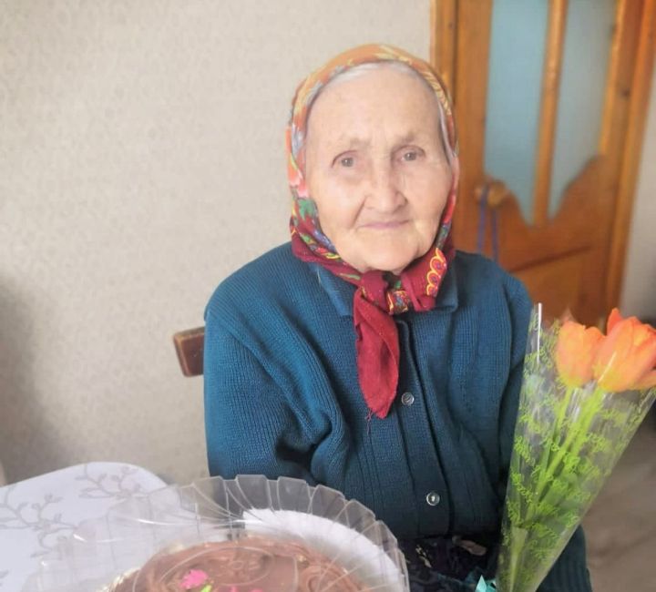 Нина Михайловна ИЛЮШКИНӐНА 85 çулта!