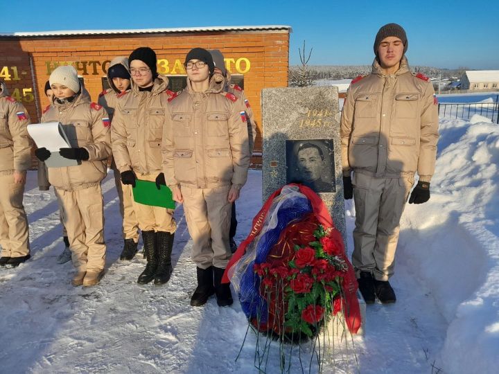 Совет Союзӗн Геройӗ Семен Уганин çуралнăранпа 100 çул